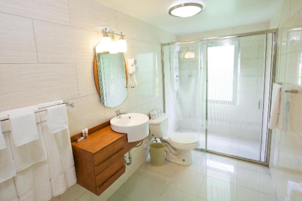 Simpson Bay Suites Room photo
